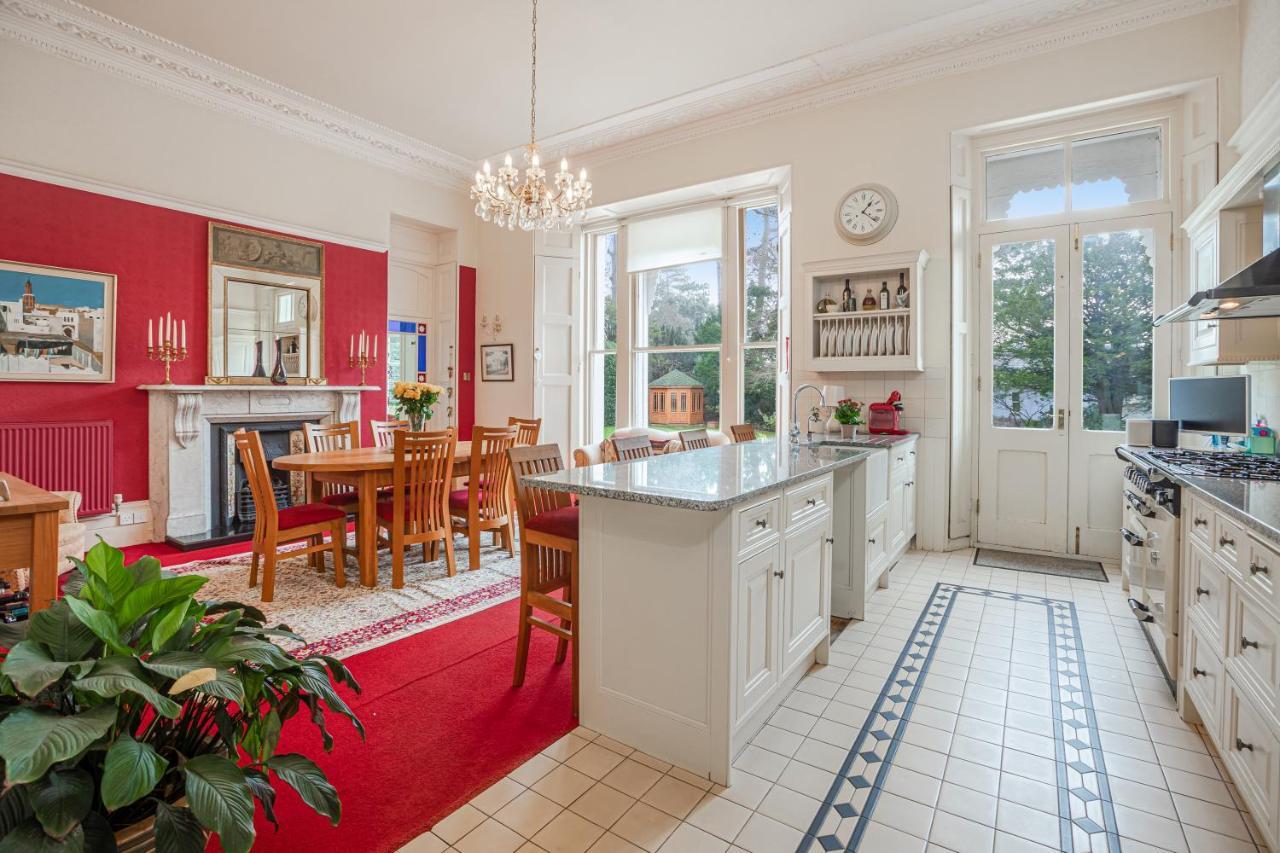 Apartment Stunning In Victorian With Garden Torquay