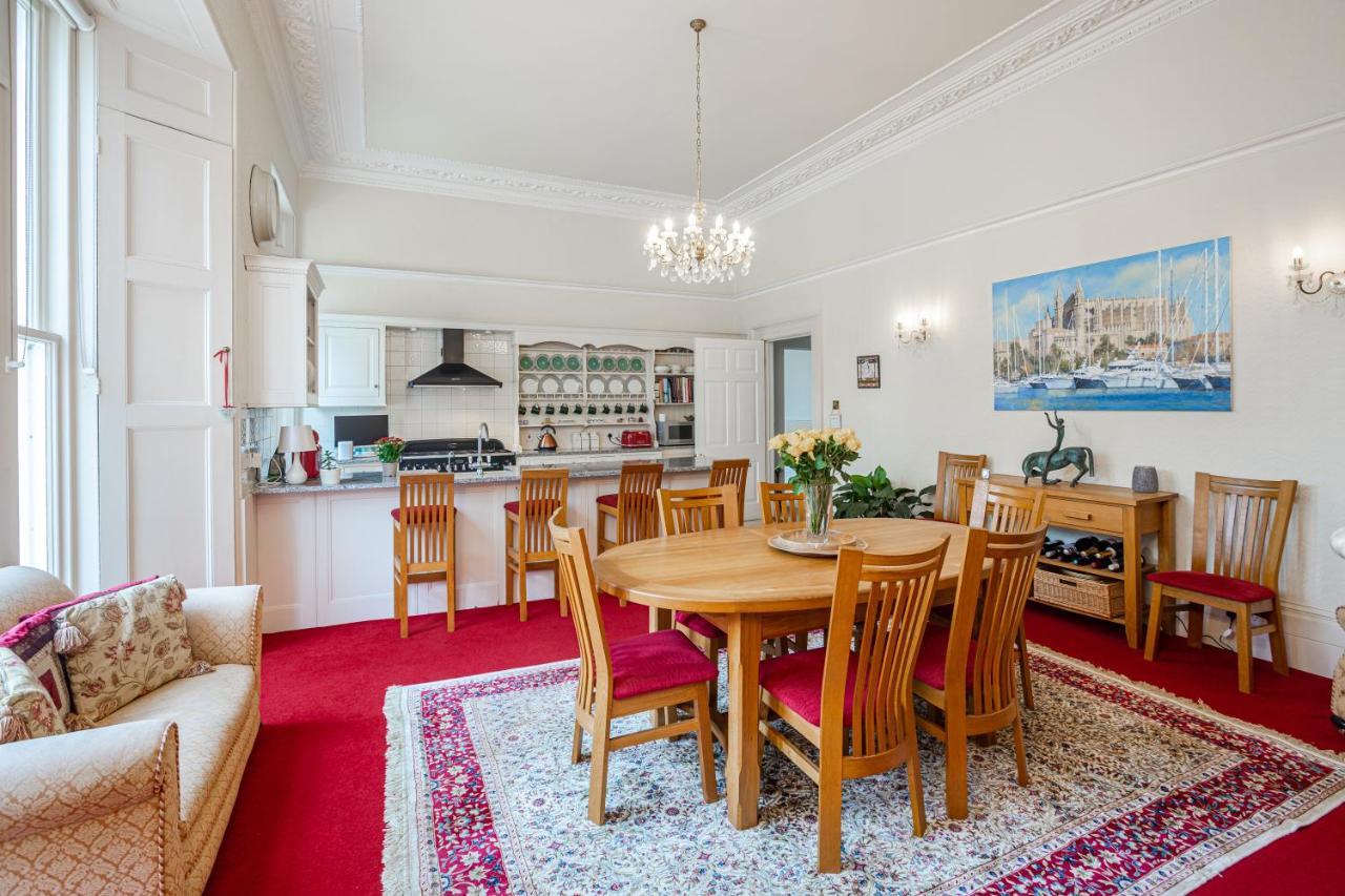 Apartment Stunning In Victorian With Garden Torquay