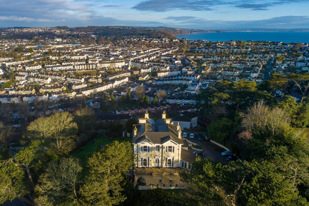 Stunning In Victorian With Garden Apartment *