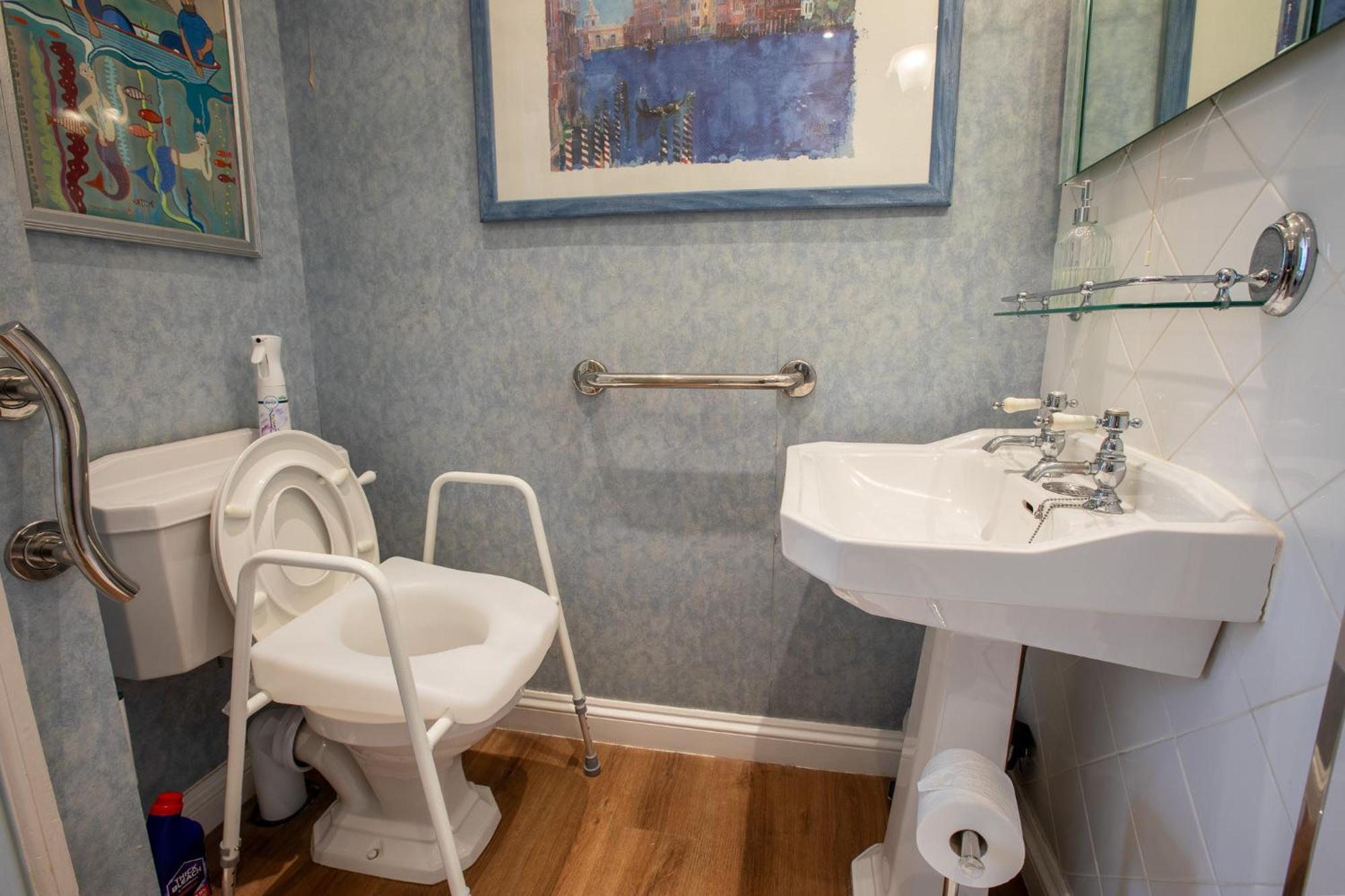 Stunning In Victorian With Garden * Torquay